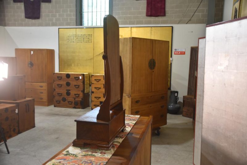 Japanese Kyodai Vanity Chest and Mirror - Image 4