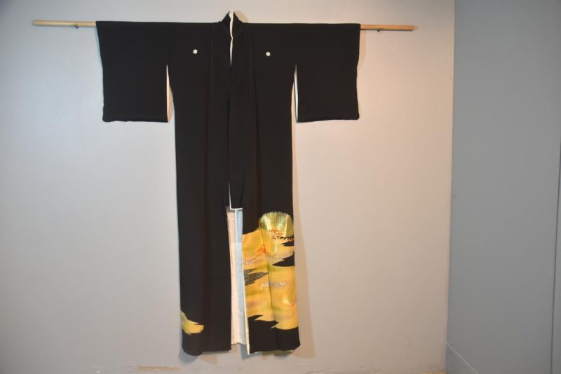 Japanese Vintage Silk Tomosode Kimono - Image 6