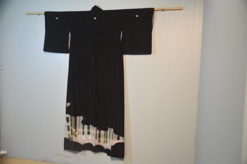 Japanese Vintage Silk Tomosode Kimono - Image 7