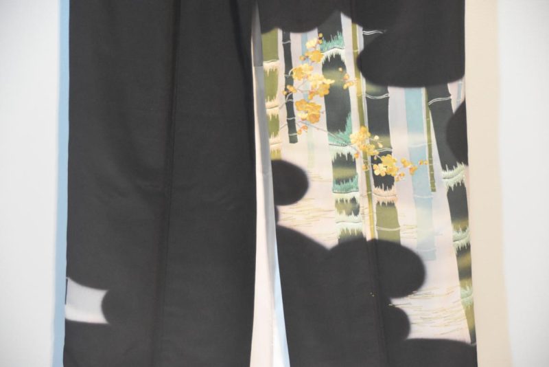 Japanese Vintage Silk Tomosode Kimono - Image 5