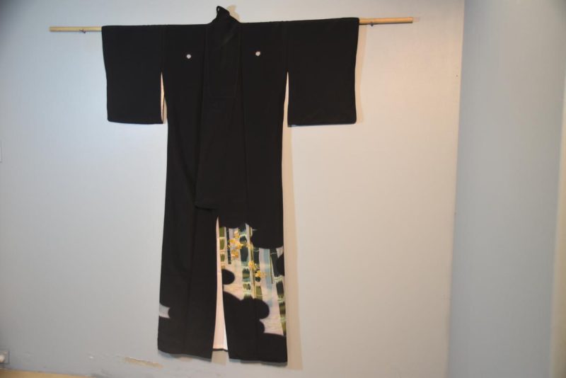 Japanese Vintage Silk Tomosode Kimono - Image 4