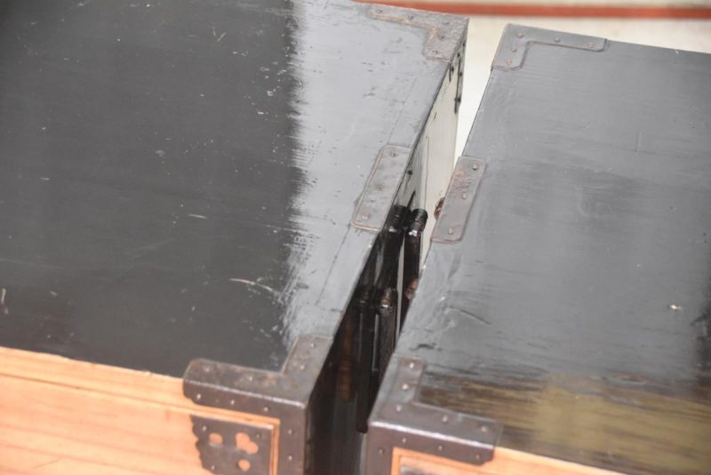 Antique 2 Section Clothing Chest  Width:865mm - Image 4