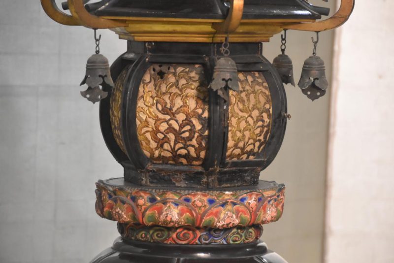 Antique Lacquered Temple Lantern Height:1130mm - Image 4