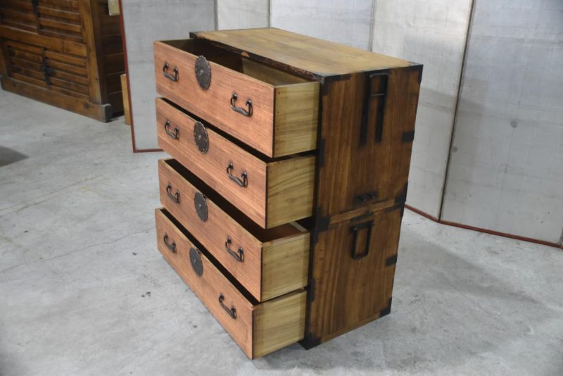 Antique 4 Drawer Clothing Chest (2 Sections)Width:940mm - Image 9
