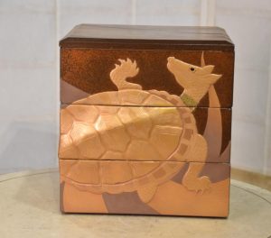 Maki-E Jubako Lacquer Box with a Turtle in Relief Width:270mm