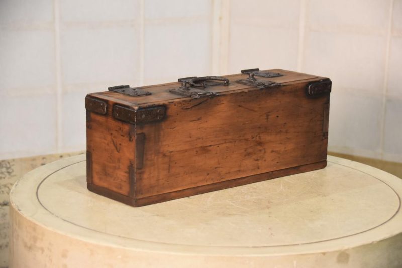 Edo Period Kinko Coin Box Width:395mm