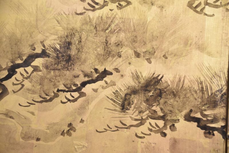 Japanese 6 Panel Pine Ink Brush on Gold Width:3600mm - Image 3