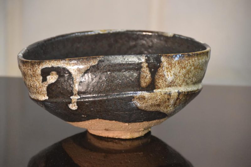 Japanese Black Oribe Pottery Chawan Tea Bowl Width:175mm - Image 3