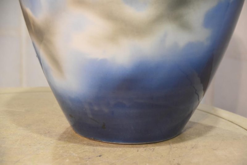 Mt Fuji Pottery Vase Height:375mm - Image 5