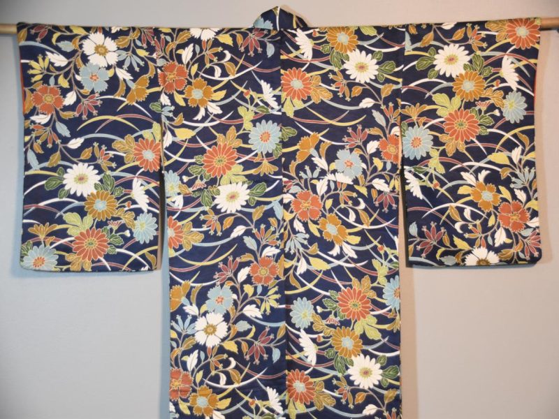 Japanese Vintage Silk Kimono - Image 8