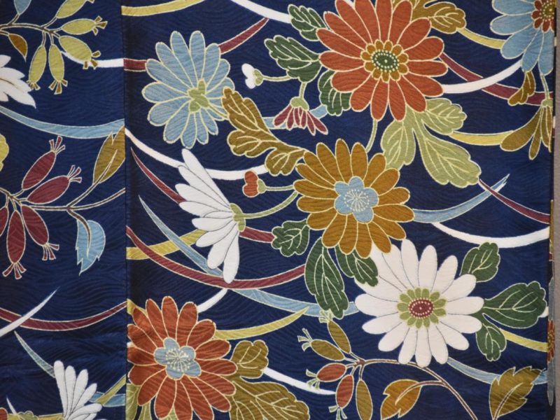 Japanese Vintage Silk Kimono - Image 4