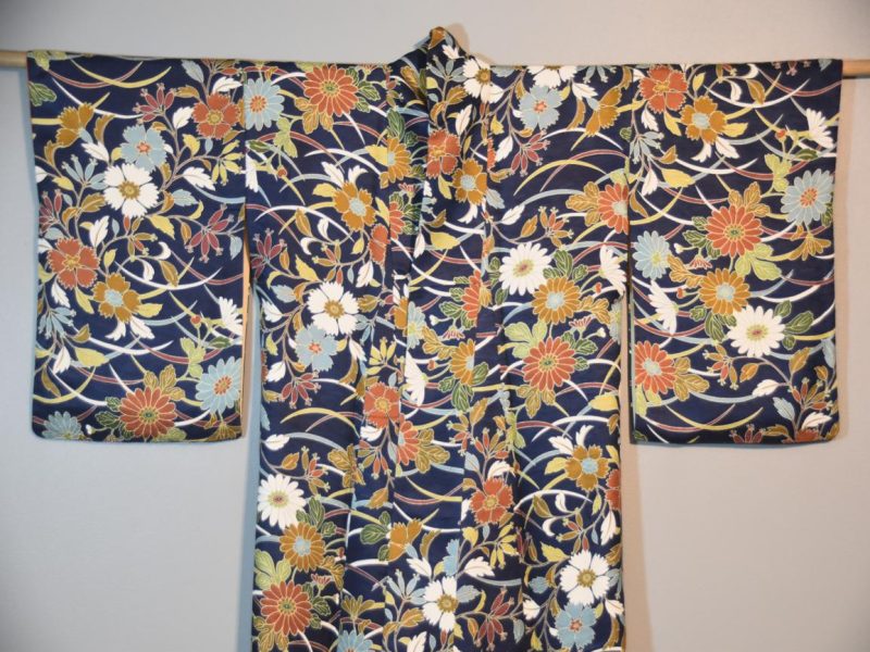 Japanese Vintage Silk Kimono - Image 5