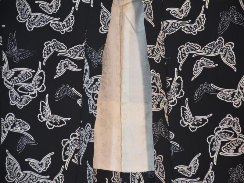 Japanese Vintage Silk Butterfly Design Haori Jacket - Image 5