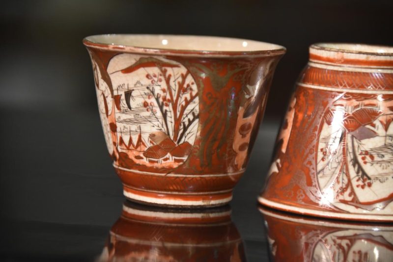 Pair of Kutani Sencha Cups decorated with Monks Width:58mm - Image 4