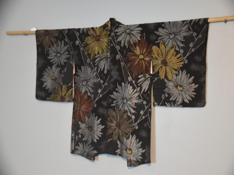 Vintage Black Silk Haori Jacket with Lacquered Threads - Image 5
