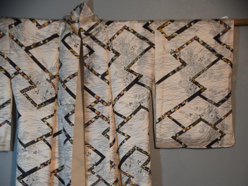Japanese Silk Kimono - Image 5