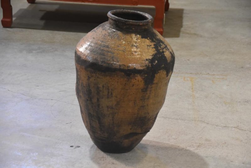 Shigaraki Chatsubo Urn for Dry Tea Height:590mm - Image 7