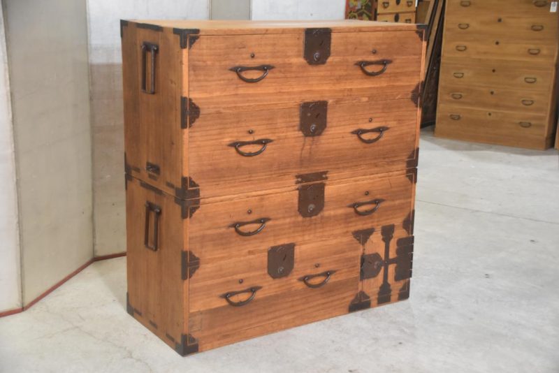 Antique Clothing Chest  Width:1100mm - Image 7