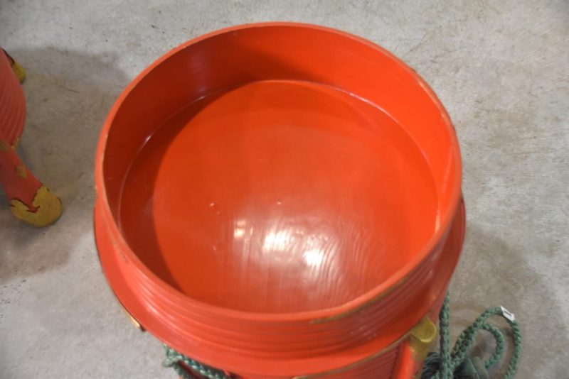 A Rare Pair of Japanese Red Lacquered Hokkai with Gilded Copper Hardware Height:510mm - Image 8