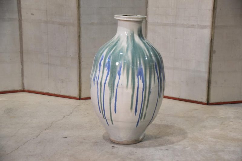 Shigaraki Drip Glaze Tsubo Urn Height:765mm - Image 3