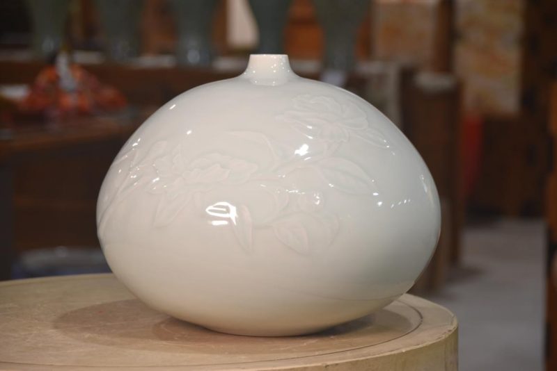 Japanese Seiji (Celadon) Vase Height:270mm