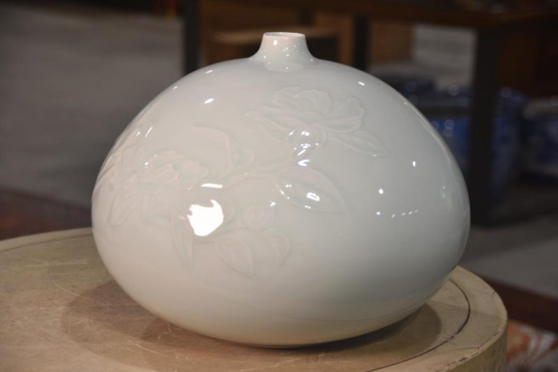 Japanese Seiji (Celadon) Vase Height:270mm - Image 8