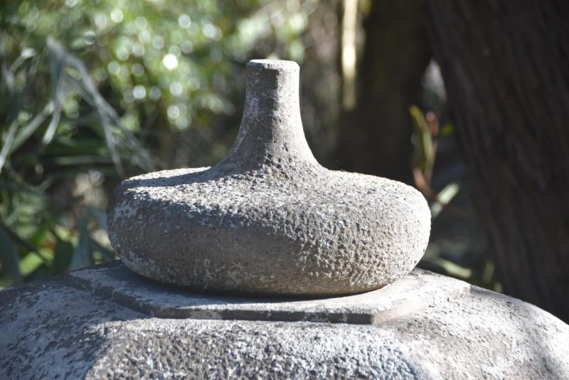 Vintage Japanese Garden Lantern Yukimi Height:1300mm - Image 8