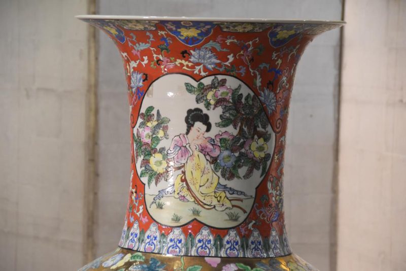 Japanese Imari Ceramic Vase Height:1540mm - Image 3