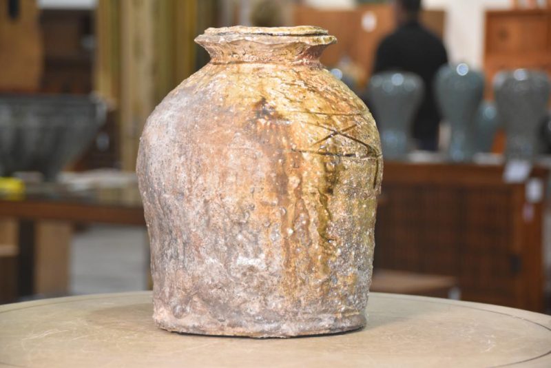 Shigaraki Wood Fired Tsubo Vase Width:220mm - Image 2