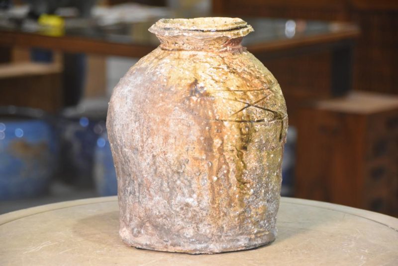 Shigaraki Wood Fired Tsubo Vase Width:220mm