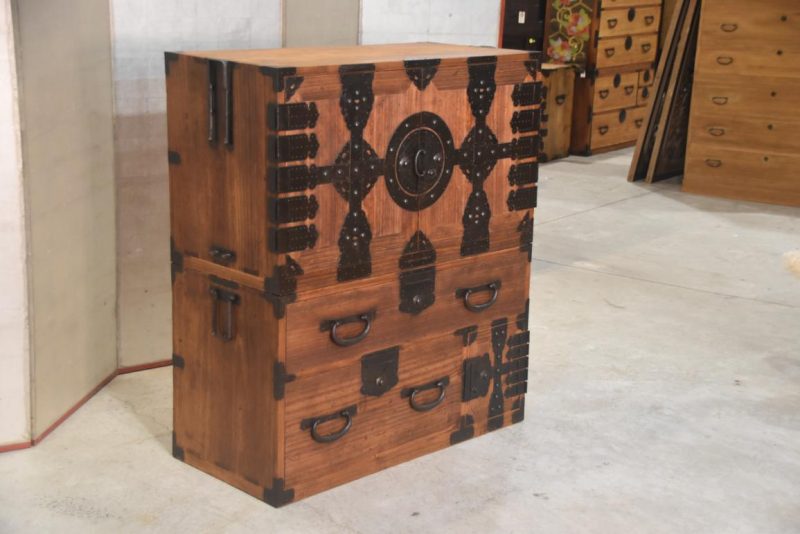 Antique Japanese Kannon Biraki Isho Tansu Clothing Chest 2 Sections Width:960mm - Image 14