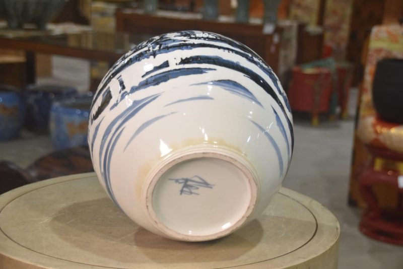 Japanese Modern Ceramic Blue and White Vase  Width:320mm - Image 7