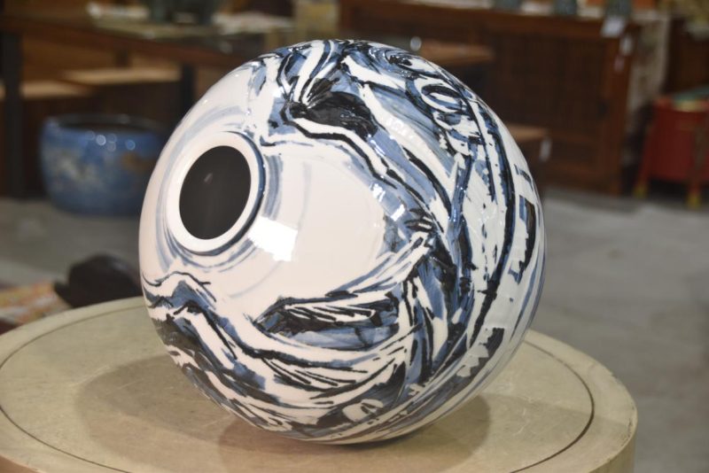 Japanese Modern Ceramic Blue and White Vase  Width:320mm - Image 6