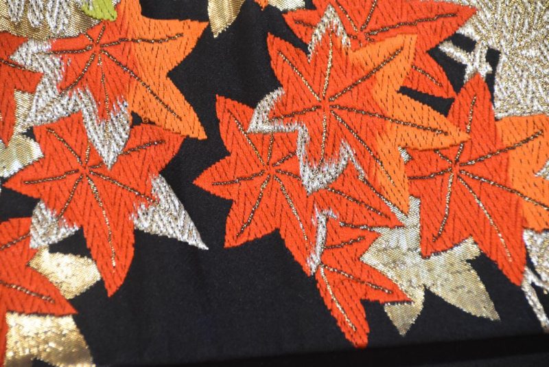 Fukuro Vintage Obi Table Runner with Pine and Maple Leaves Length:4000mm - Image 5