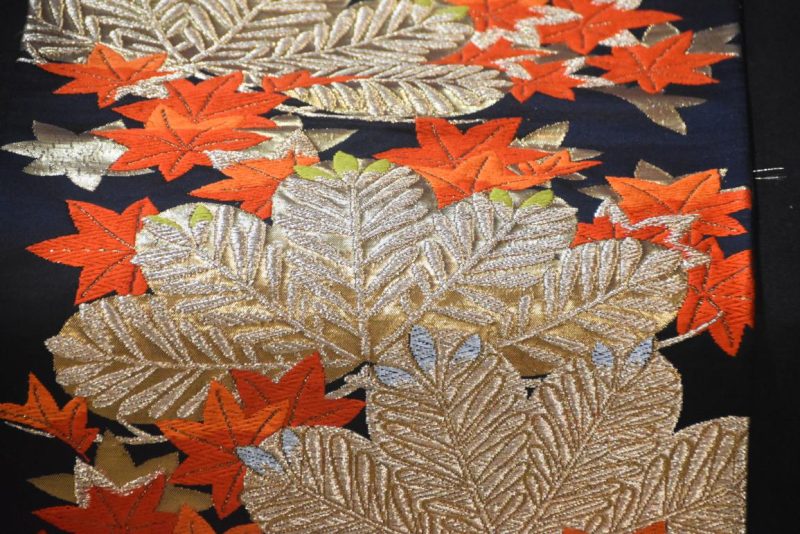 Fukuro Vintage Obi Table Runner with Pine and Maple Leaves Length:4000mm - Image 3