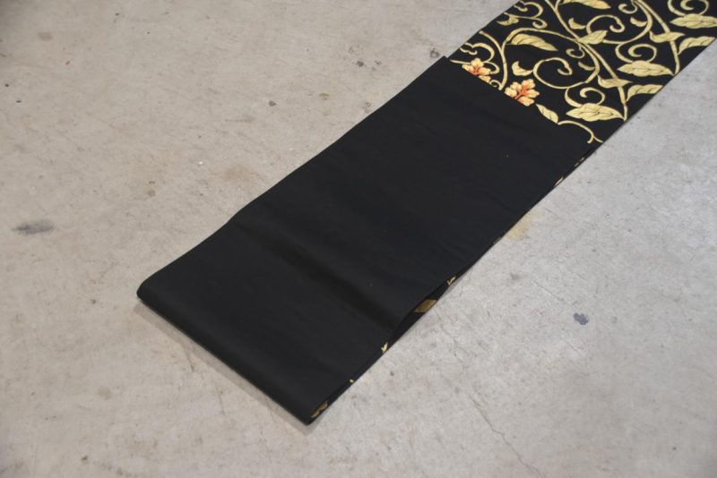 Vintage Red and Black Obi Table Runner  Length:4000mm - Image 2