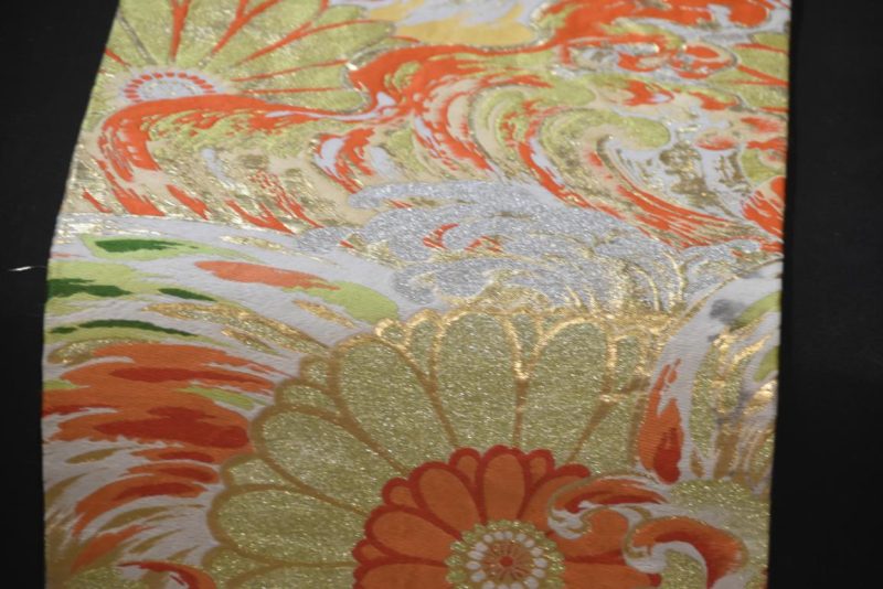 Vintage Maru Obi Sash Table Runner with Wave Design Length:4000mm - Image 2