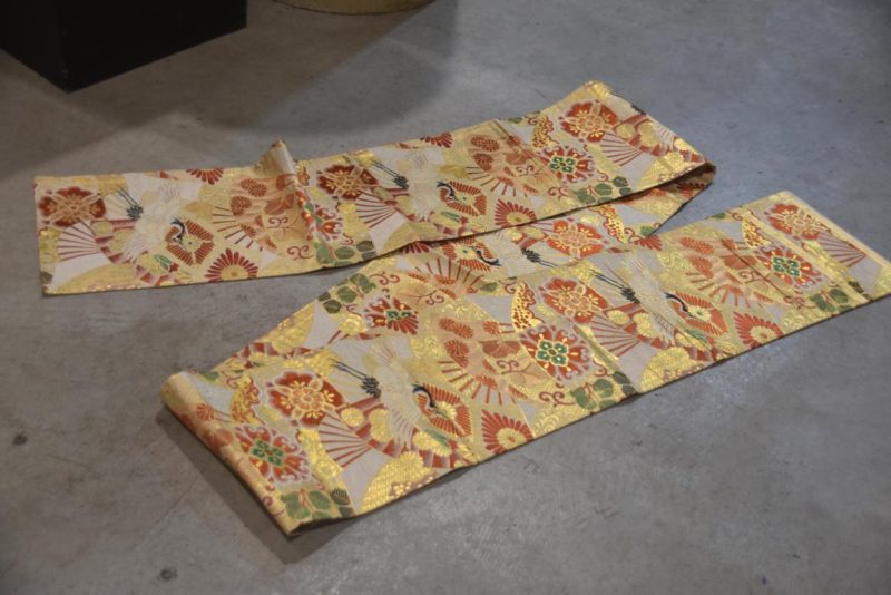 Vintage Maru Obi Sash Table Runner with Fans and Cranes Length:4000mm - Image 3