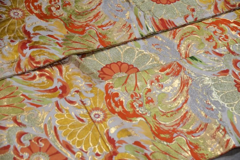 Vintage Maru Obi Sash Table Runner with Wave Design Length:4000mm - Image 3