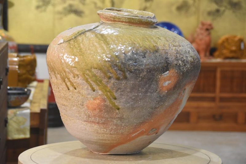 Shigaraki Wood Fired Tsubo Vase Width:470mm - Image 11