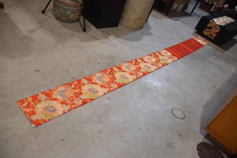 Red Vintage Obi Table Runner with Butterfly Designs Length:4000mm - Image 6