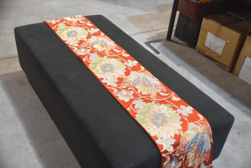 Red Vintage Obi Table Runner with Butterfly Designs Length:4000mm - Image 5