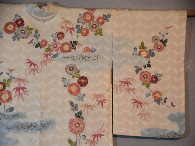Metallic and Silk Vintage Haori - Image 5