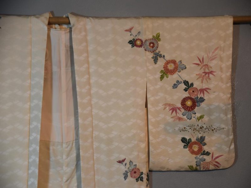 Metallic and Silk Vintage Haori - Image 3
