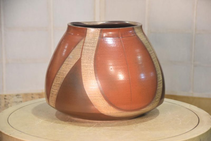 Japanese Modern Ceramic Vase Width:340mm