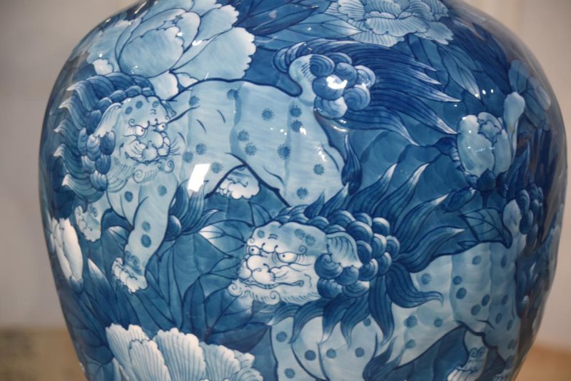 Japanese Arita Ware Shishi Vase Height:553mm - Image 2