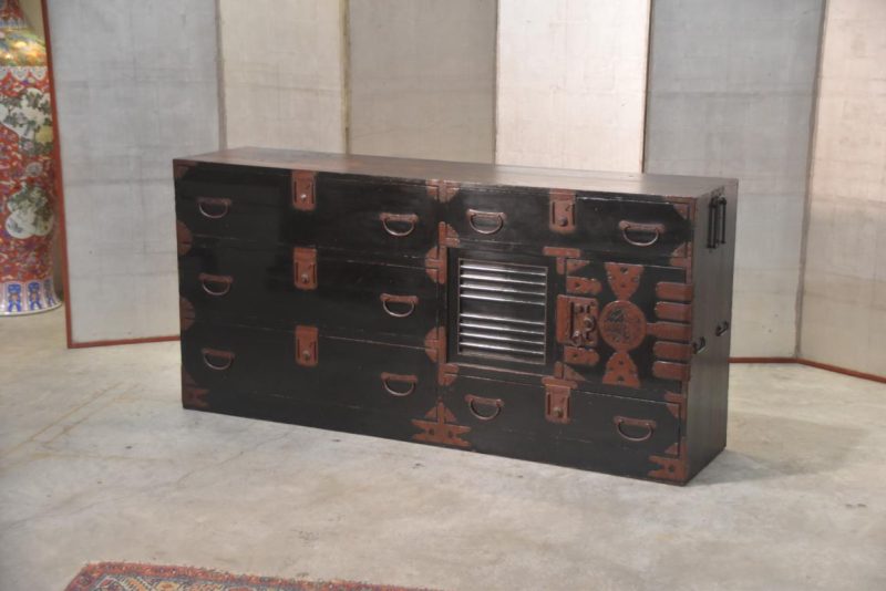 Japanese Black Lacquered Sideboard Width:1705mm