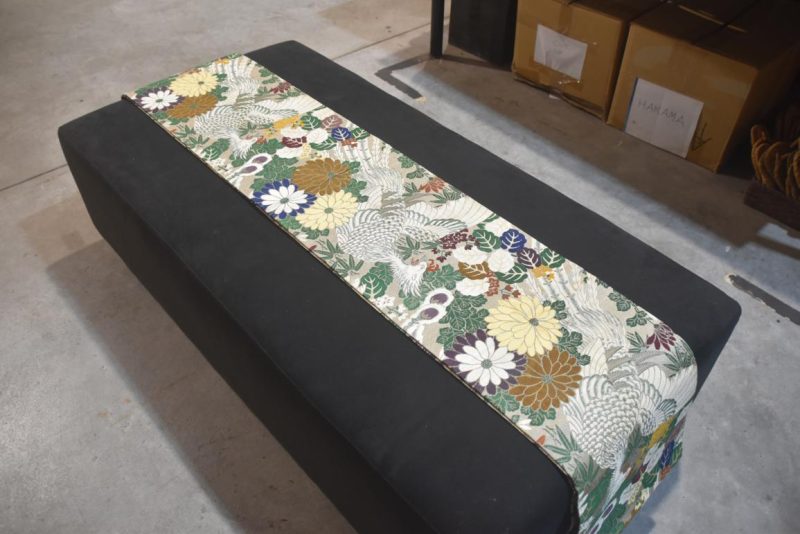 Vintage Maru Obi Sash Table Runner Decorated with Phoenix Length:4000mm - Image 5