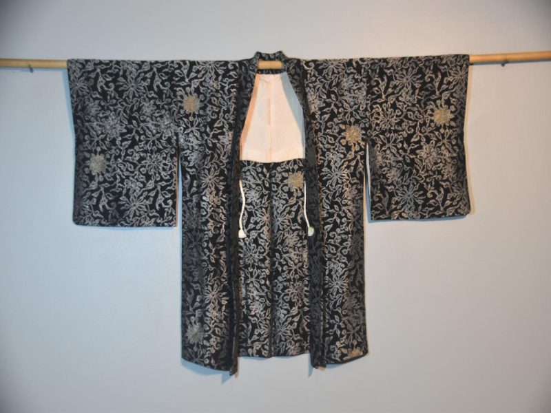 Metallic Thread Silk Haori - Image 3