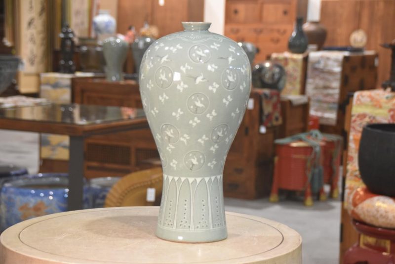 Korean Celadon Vase Height:425mm